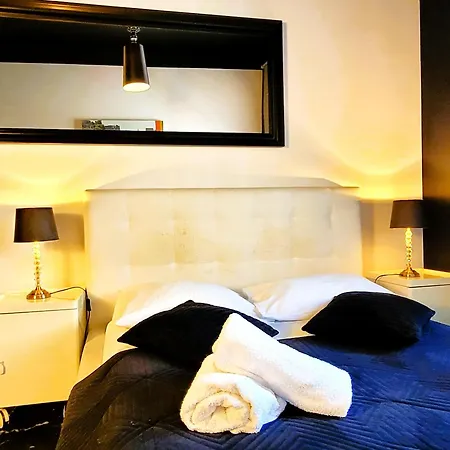 Chmielna Guest House-2